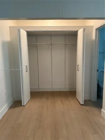 $1,800 | 1025 Meridian Avenue, Unit 207, Miami Beach, FL 33139