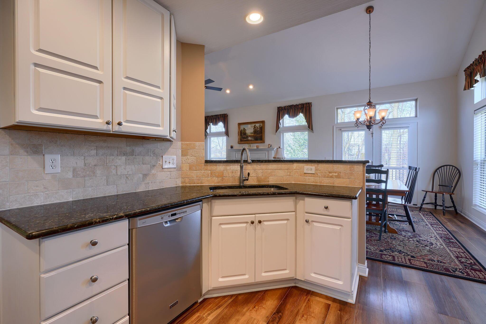 7732 Maple Run Lane Powell, OH 43065 - Photo 17 of 59 White cabinetry