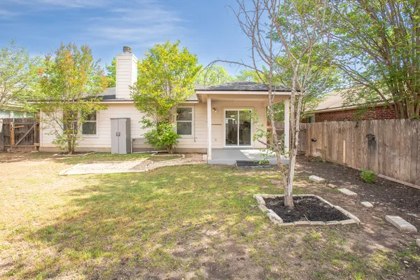 $1,750 | 200 Buttercup Street, Kyle, TX 78640