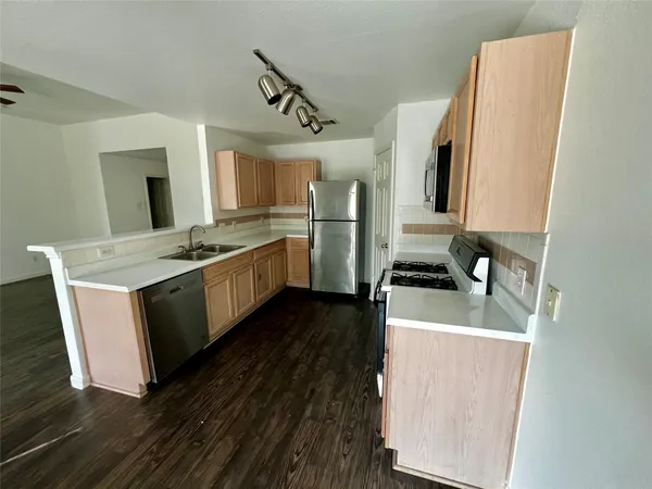 $1,750 | 200 Buttercup Street, Kyle, TX 78640