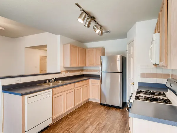 $1,750 | 200 Buttercup Street, Kyle, TX 78640