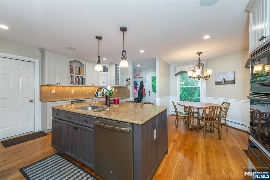 12 Yorke Road Mountain Lakes, NJ 07046 - Photo 7 of 31