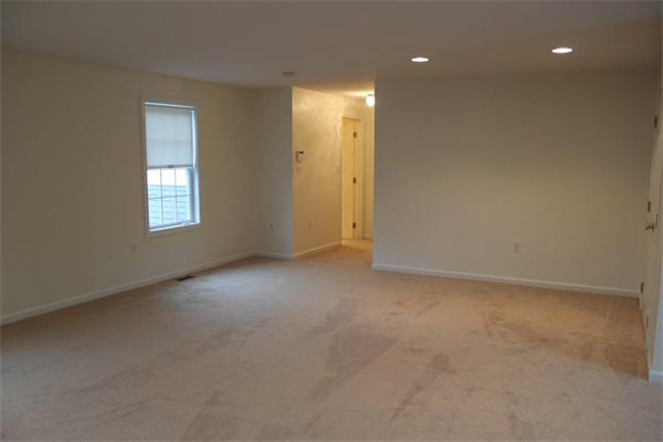 7 Mary Jane Road Franklin, MA 02038 - Photo 14 of 30 Gallery Image 14