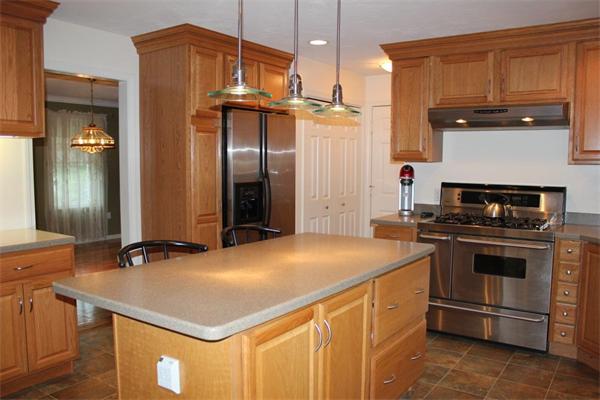 7 Mary Jane Road Franklin, MA 02038 - Photo 3 of 30 Gallery Image 3