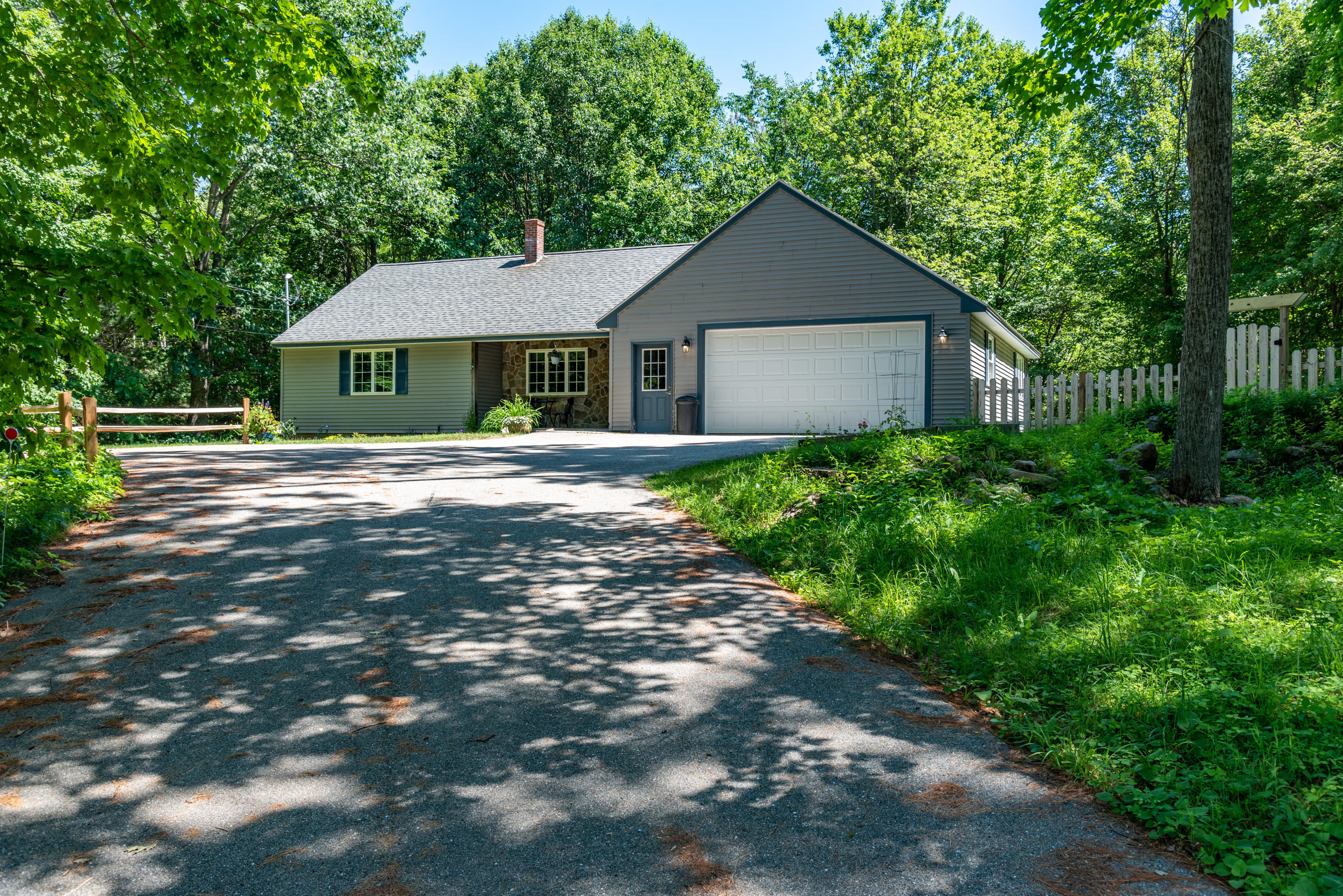 24 Yeaton Hill Road Springvale, ME 04083 - Photo 1 of 20 extf5-1
