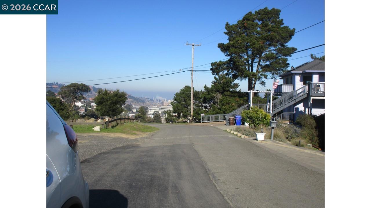 0 Crest Avenue Richmond, CA 94801 - Photo 19 of 30 a view of a yard with a tree