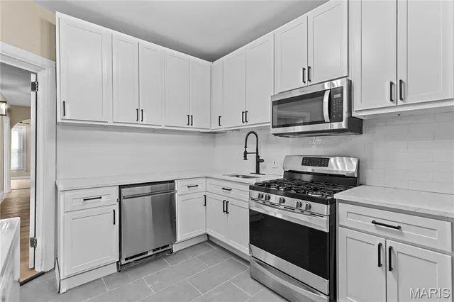 $385,000 | 2220 Nebraska Avenue, St. Louis, MO 63104