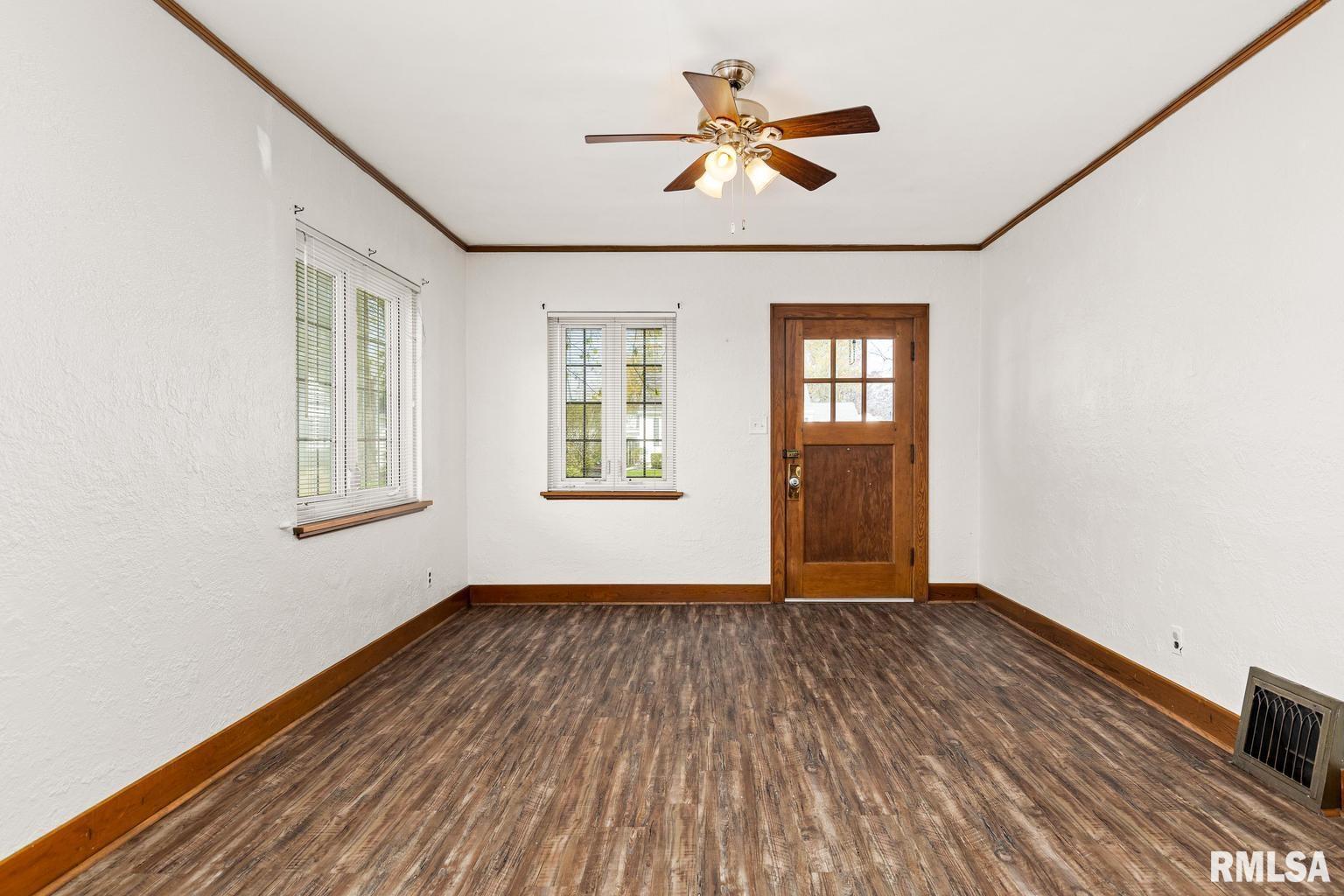 512 South Mathis Avenue Morton, IL 61550 - Photo 4 of 39 Gallery Image 4