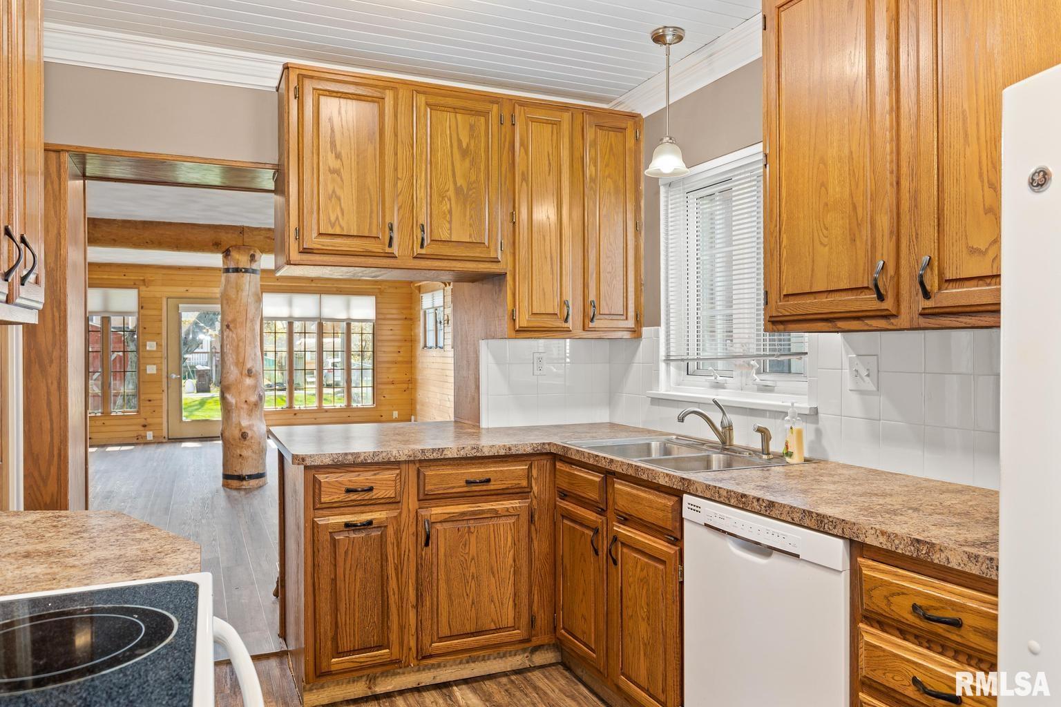 512 South Mathis Avenue Morton, IL 61550 - Photo 8 of 39 Gallery Image 8