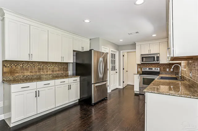 $385,000 | 320 Gamarra Road, Pensacola, FL 32503