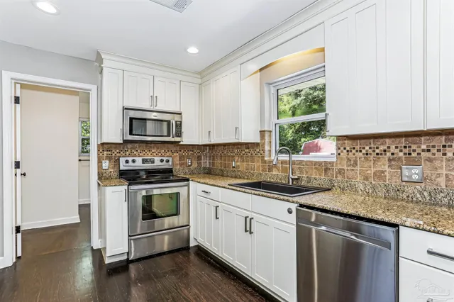 $385,000 | 320 Gamarra Road, Pensacola, FL 32503