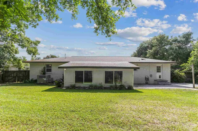 $385,000 | 320 Gamarra Road, Pensacola, FL 32503
