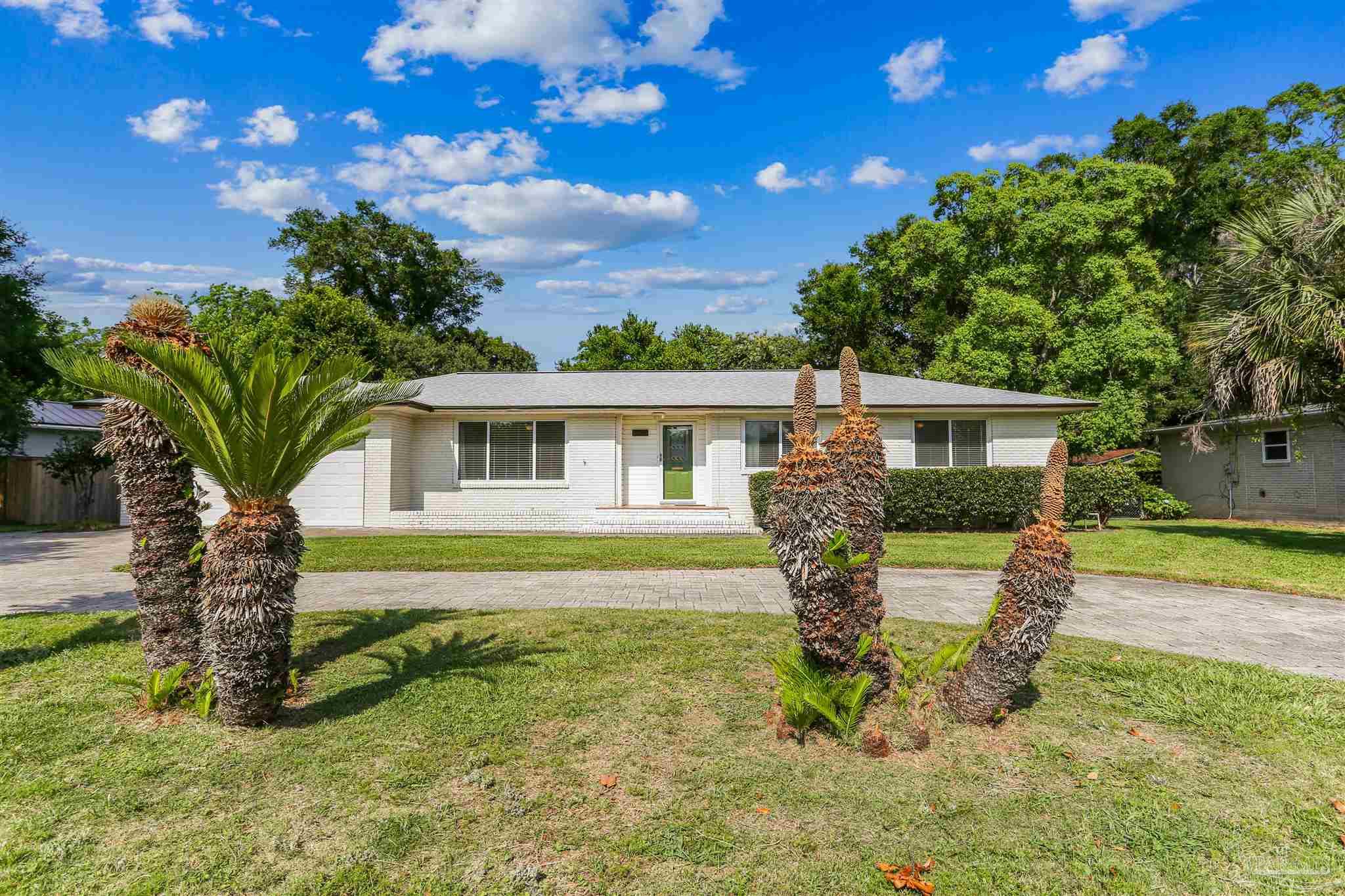 320 Gamarra Road Pensacola, FL 32503 - Photo 3 of 32