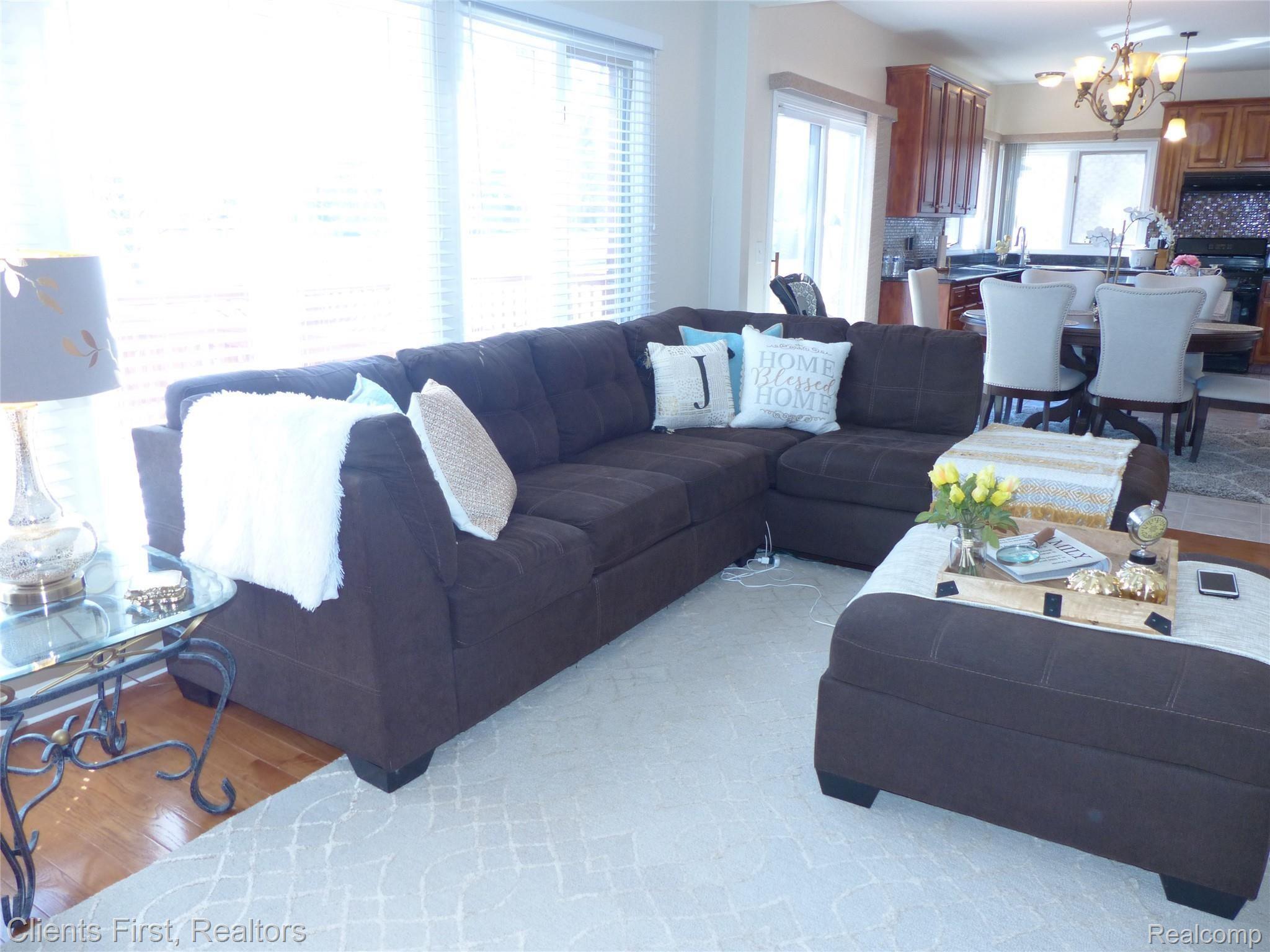 574 Seabrook Drive Rochester, MI 48307 - Photo 18 of 66 P1060393.JPG