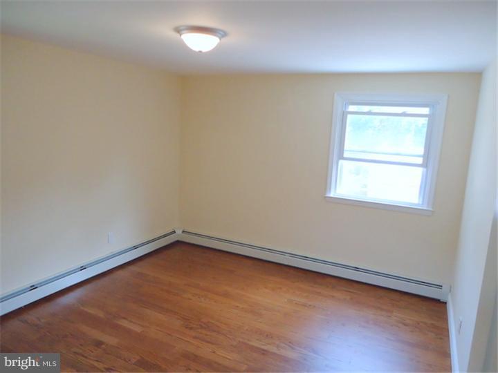 419 Penn Lane Springfield, PA 19064 - Photo 12 of 16 Bedroom 2