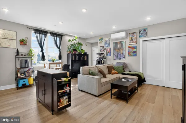 $1,395 | 6712 Ridge Avenue, Unit 304, Philadelphia, PA 19128