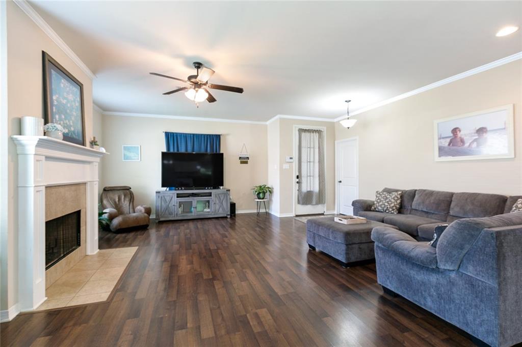 563 Jessica Way Covington, LA 70435 - Photo 3 of 19