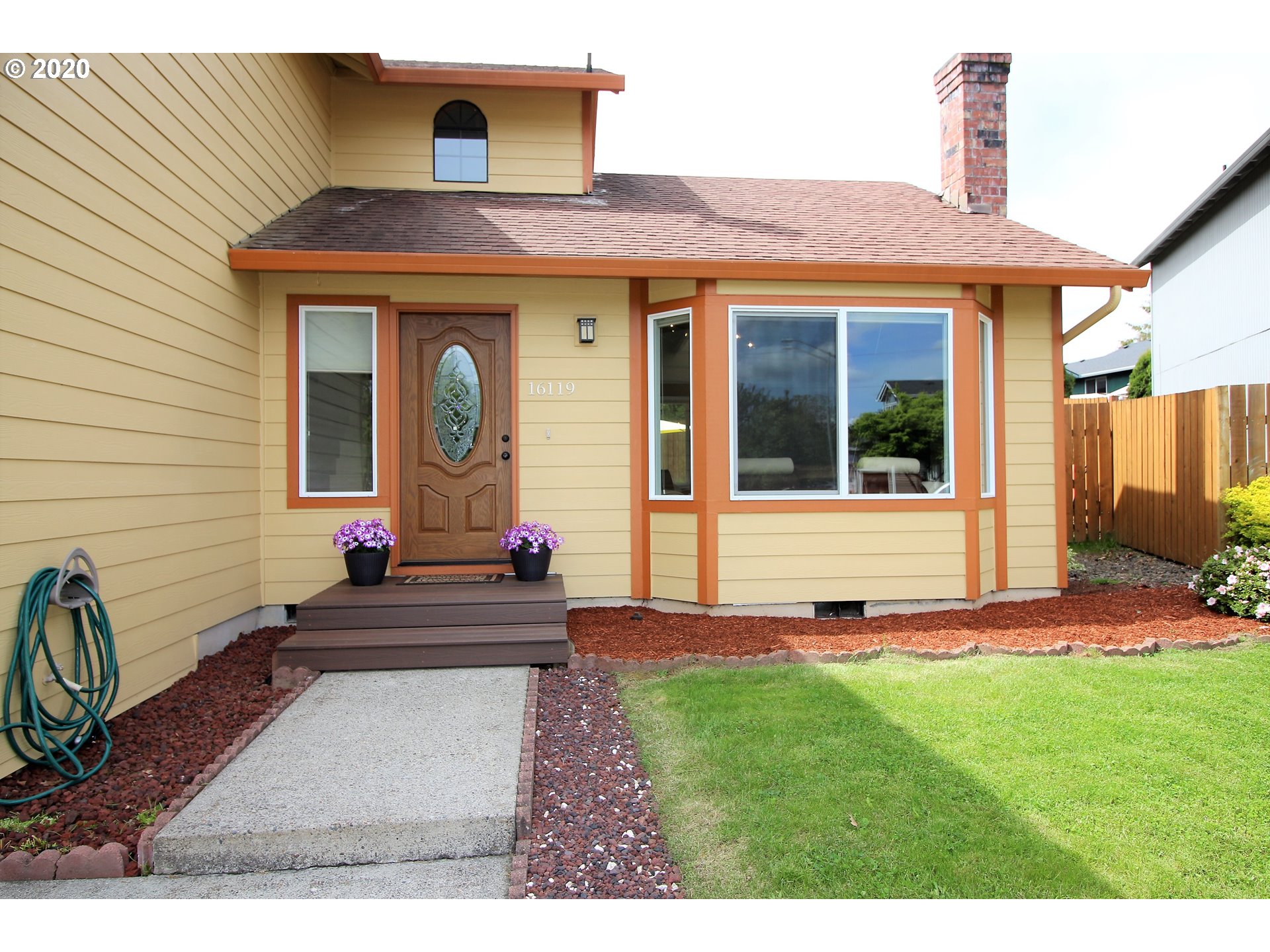 16119 Southwest El Rancho Court Beaverton, OR 97007 - Photo 2 of 26 Gallery Image 2