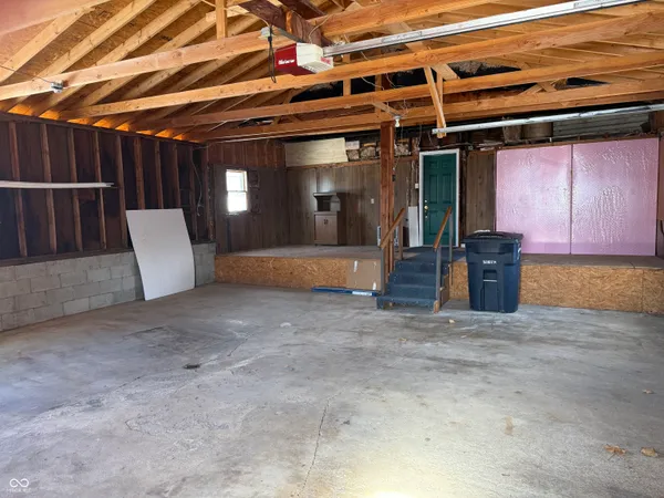 $120,000 | 727 North A Street, Elwood, IN 46036