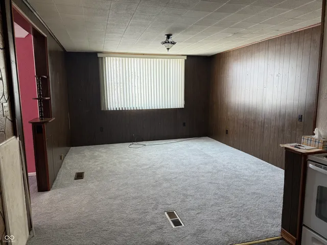 $129,900 | 727 North A Street, Elwood, IN 46036