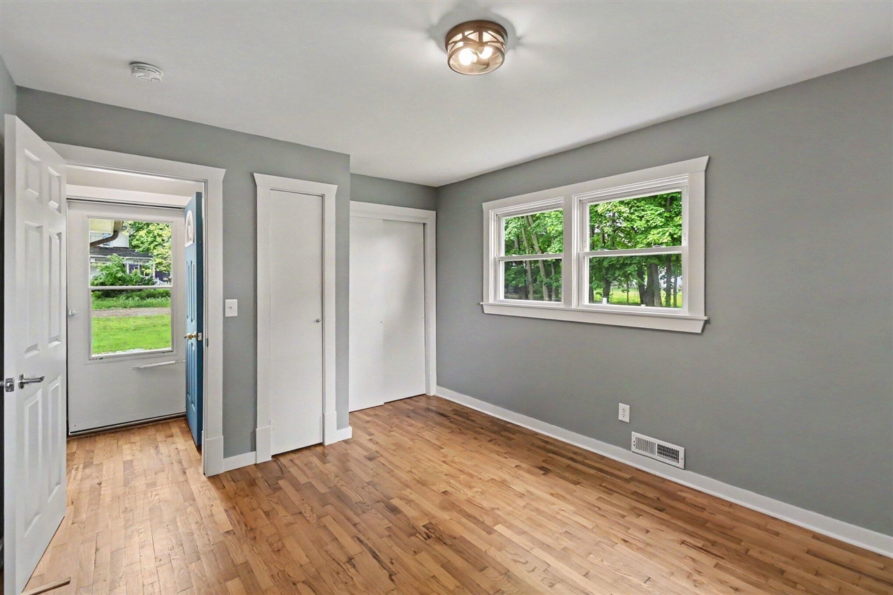 307 Mechanic Street Stockbridge, MI 49285 - Photo 9 of 15
