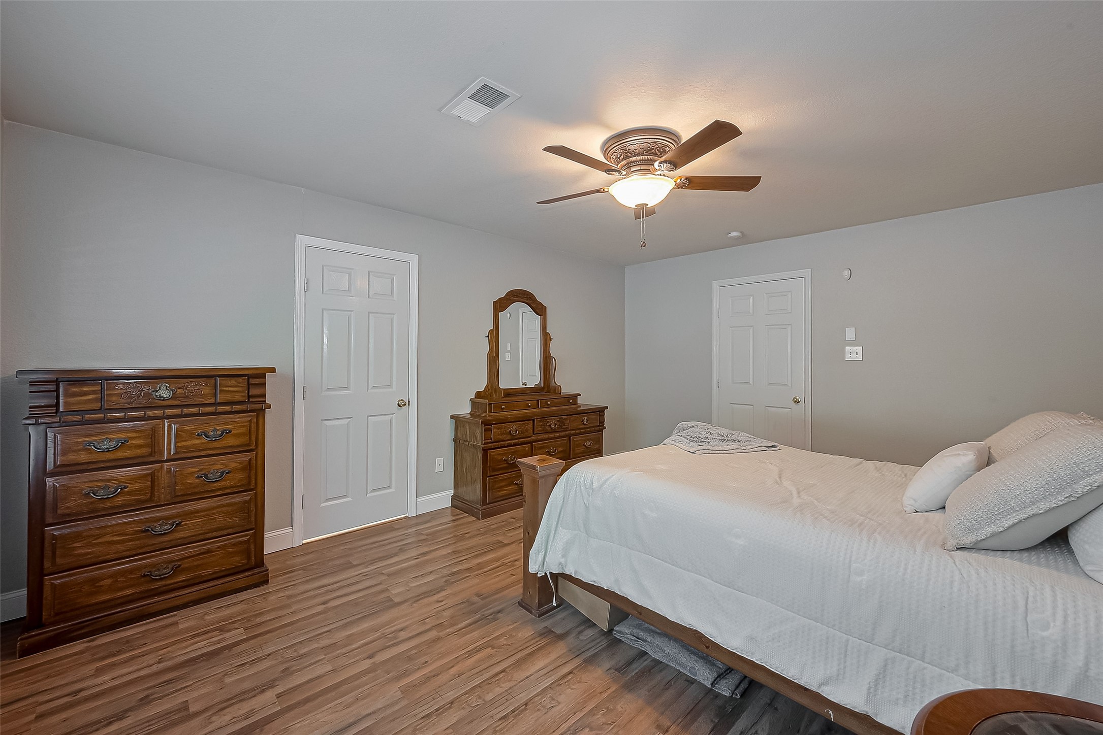 119 Genesee Ridge Drive The Woodlands, TX 77385 - Photo 20 of 32 Another view of Primary Bedroom