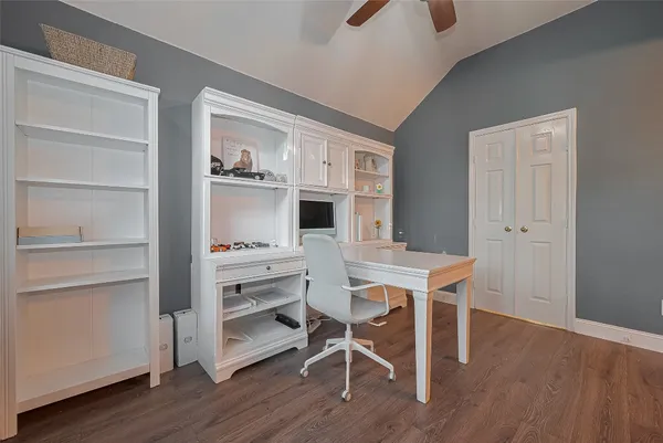 $2,500 | 119 Genesee Ridge Drive, The Woodlands, TX 77385