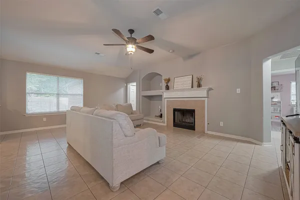 $2,500 | 119 Genesee Ridge Drive, The Woodlands, TX 77385