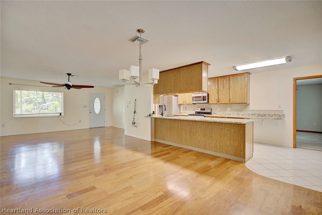 5712 Wolf Road Sebring, FL 33875 - Photo 6 of 42 Gallery Image 6