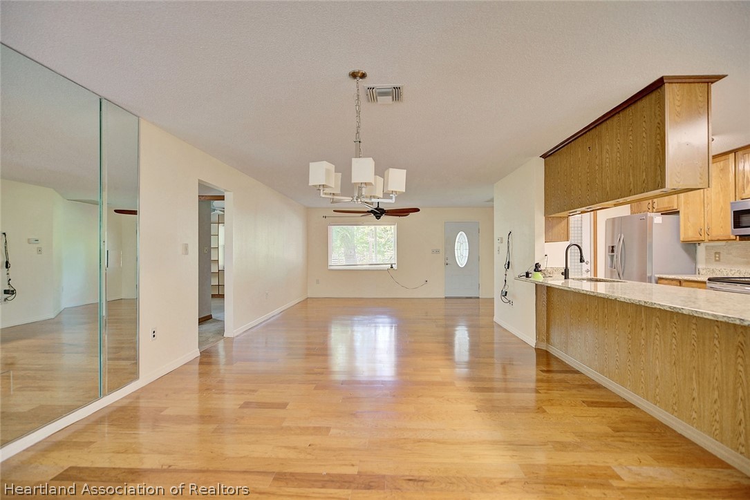 5712 Wolf Road Sebring, FL 33875 - Photo 7 of 42 Gallery Image 7