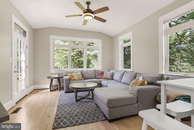 $1,365,000 | 425 East Columbia Street, Falls Church, VA 22046