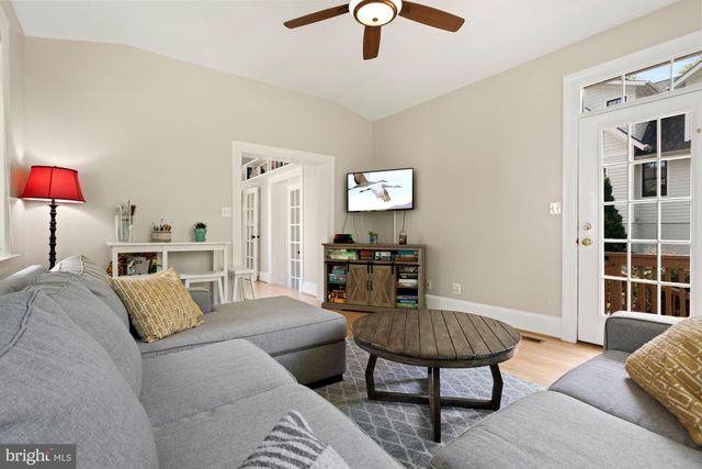 $1,365,000 | 425 East Columbia Street, Falls Church, VA 22046