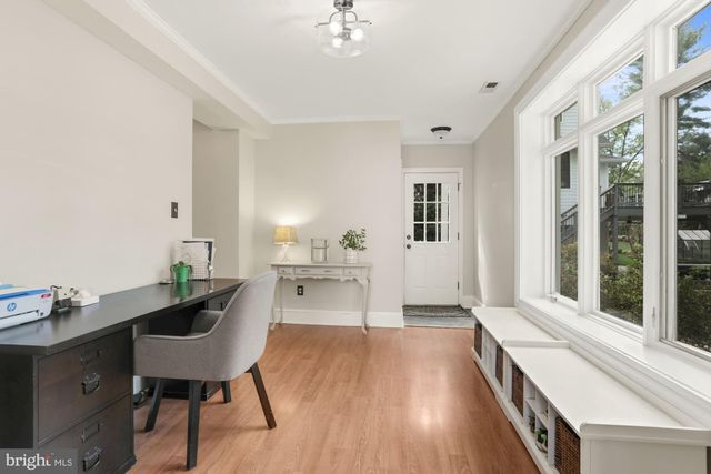 $1,365,000 | 425 East Columbia Street, Falls Church, VA 22046