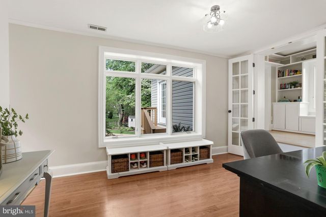 $1,365,000 | 425 East Columbia Street, Falls Church, VA 22046