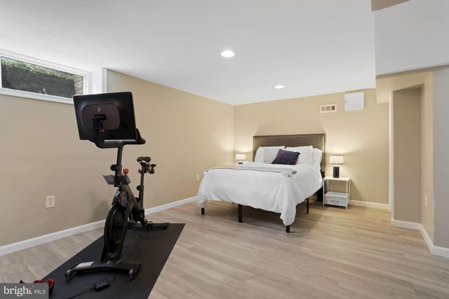 $1,365,000 | 425 East Columbia Street, Falls Church, VA 22046