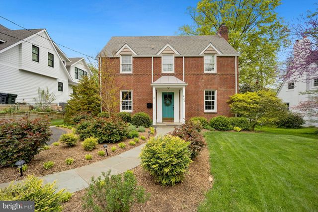 $1,365,000 | 425 East Columbia Street, Falls Church, VA 22046