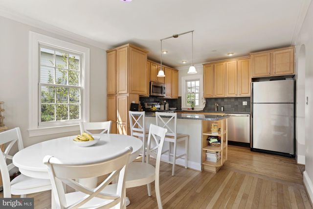 $1,365,000 | 425 East Columbia Street, Falls Church, VA 22046