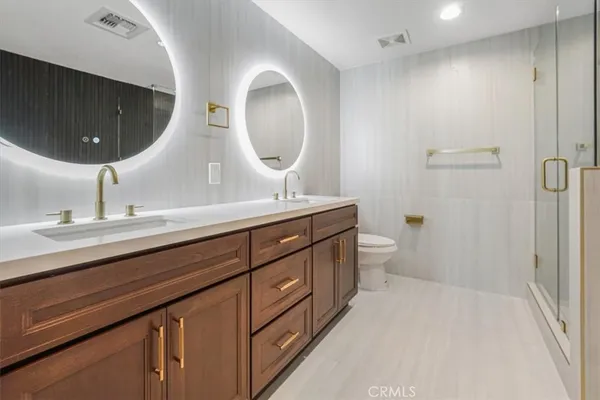 a view of a balcony with a yard