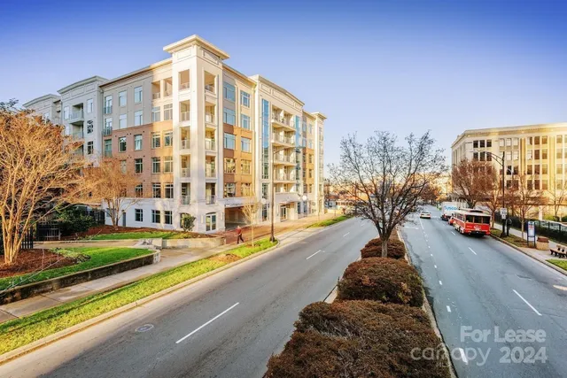 $1,731 | 425 West Trade Street, Unit 1GR, Charlotte, NC 28202