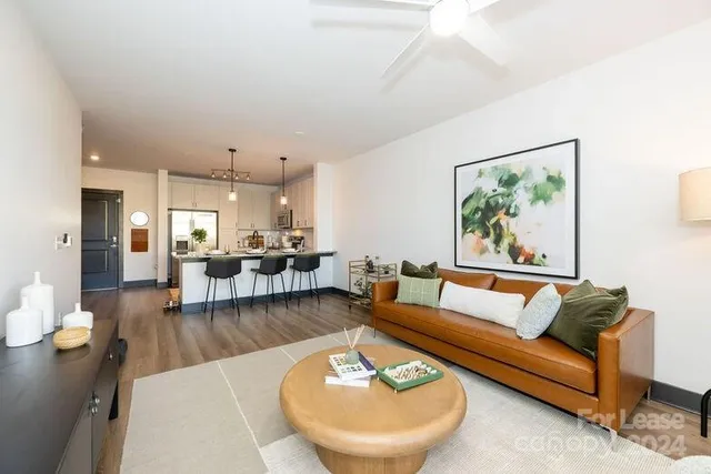 $1,731 | 425 West Trade Street, Unit 1GR, Charlotte, NC 28202