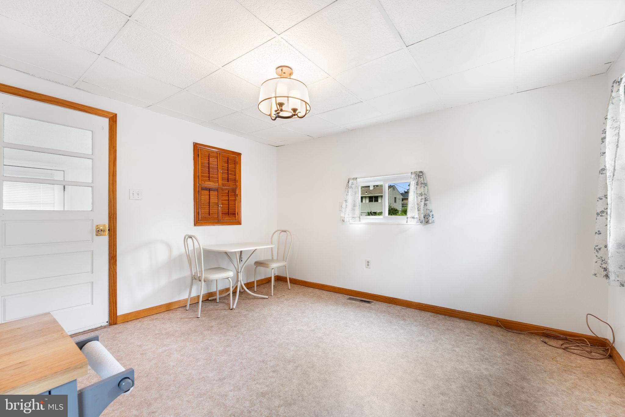 324 Ogden Station Road Wenonah, NJ 08090 - Photo 7 of 23 Living/Dining Area
