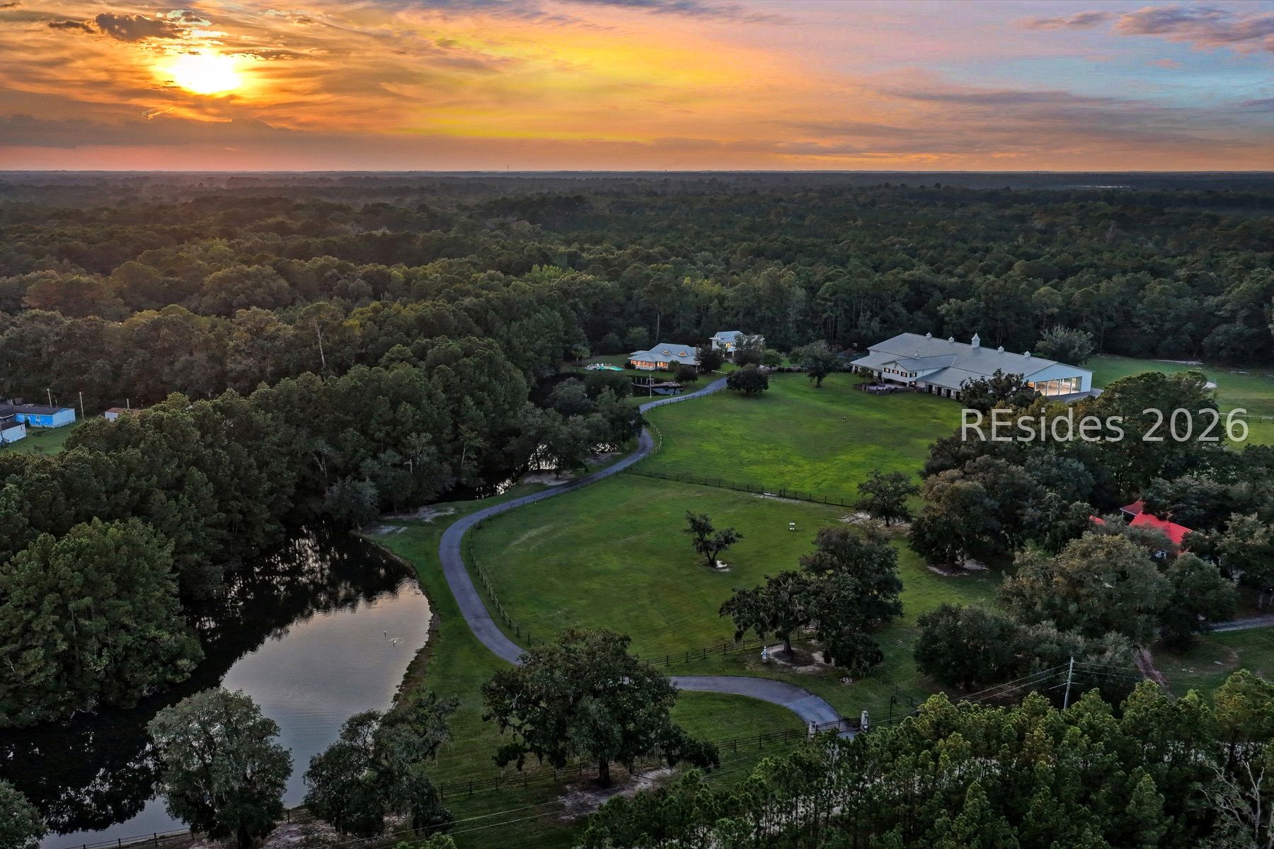 Riverside Ranch/Twilight/26+ Acres/Home/HorseArena