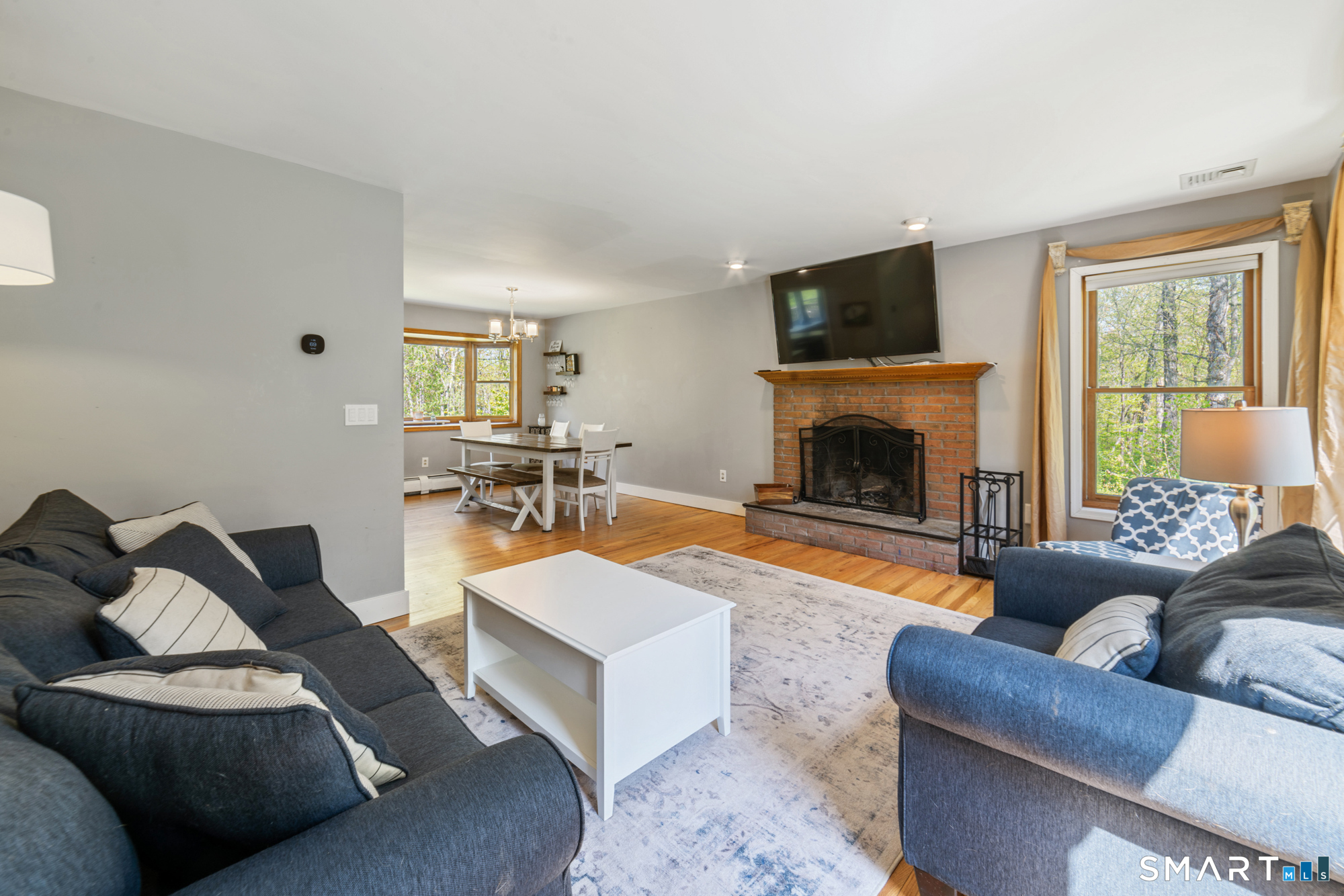 225 Bethmour Road Bethany, CT 06524 - Photo 4 of 39