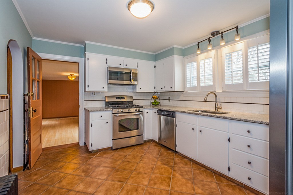515 Massasoit Road Worcester, MA 01604 - Photo 5 of 30 Gallery Image 5