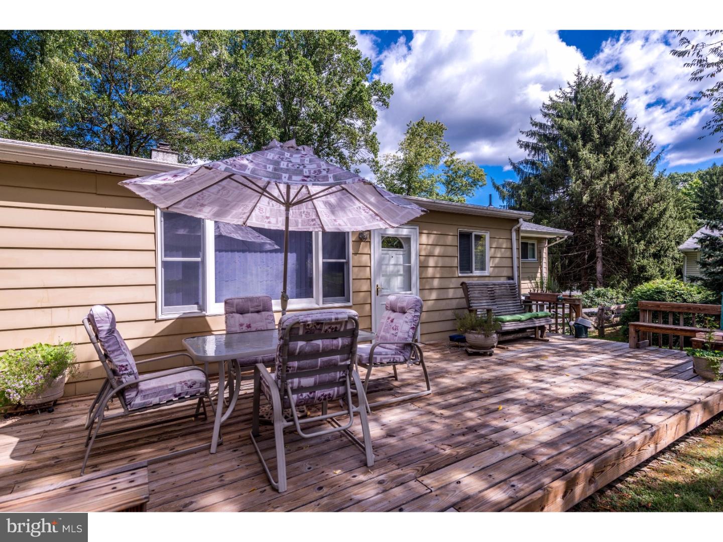 40 Rampart East Media, PA 19063 - Photo 23 of 25 Deck