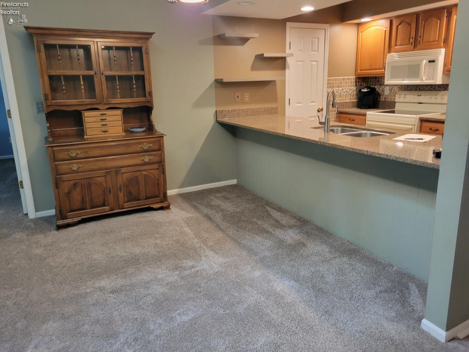 919 Ridgeview Drive Huron, OH 44839 - Photo 9 of 32 Gallery Image 9