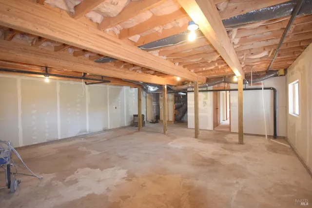 $650,000 | 9370 Leila Drive, Glenhaven, CA 95443