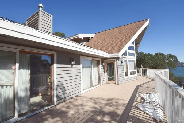 $550,000 | 9370 Leila Drive, Glenhaven, CA 95443