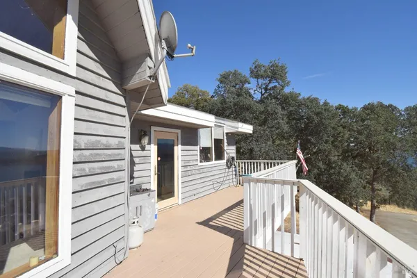 $550,000 | 9370 Leila Drive, Glenhaven, CA 95443