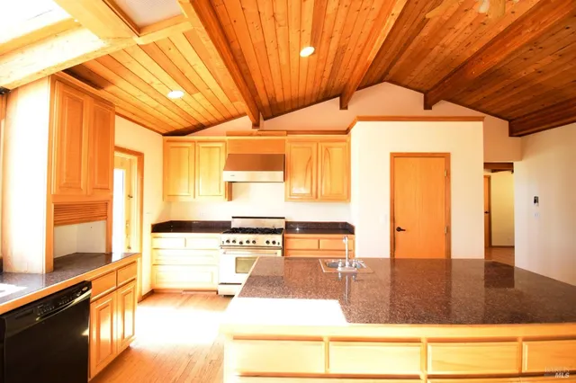 $650,000 | 9370 Leila Drive, Glenhaven, CA 95443